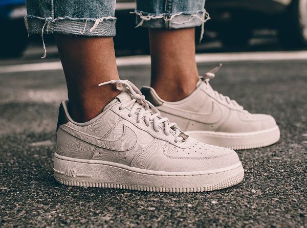 chaussure nike air force one femme